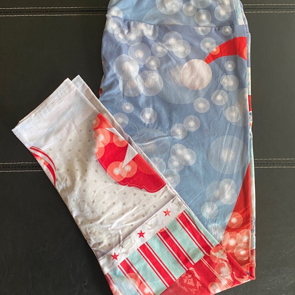 Christmas Gnome Leggings.